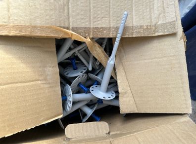 Insulation fixings
