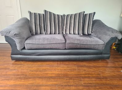 3 seater and 2 seater sofa suite
