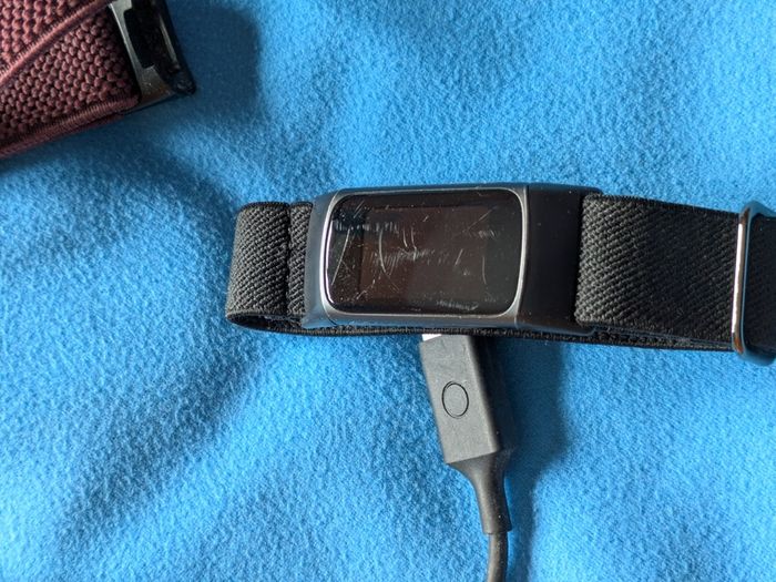 Fitbit Charge 5