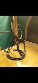 horse shoe bottle holder