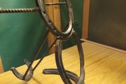 horse shoe bottle holder