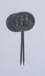 CHRISTIAN FAMILY WEEK 1962 (Anglican Church) - a promotional stickpin