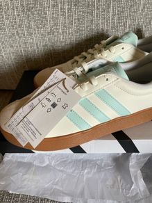 Adidas V L court Size 5. New with Tags