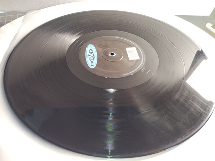 Z100 - Testa Don't Stop - Next Records - Italian Pressing - Early 90s House Classic!