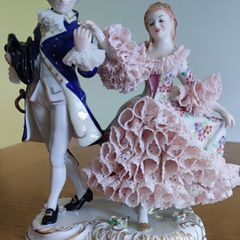 Antique Irish Dresden Victory Ball No 130
