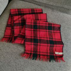 Vintage wool scarf Macquarrie Lochcarron Scotland 100% new wool in very good condition with no issues 150cm x 24cm FREE STANDARD POSTAGE INCLUDED