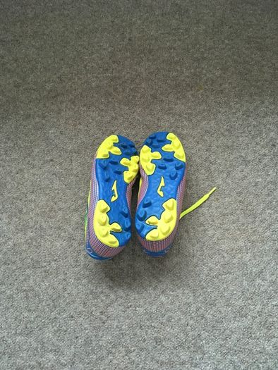 football boots size 13.5