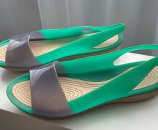crocs sandals