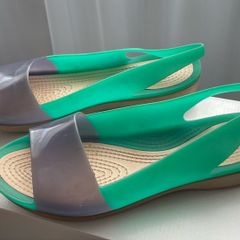 crocs sandals