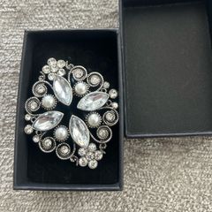 Vintage style beautiful brooch