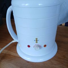 Hive wax heater