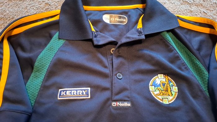 Kerry GAA (old crest) O'Neills Gaelic Football Jersey (Youths 13-14 Years) FREE POST