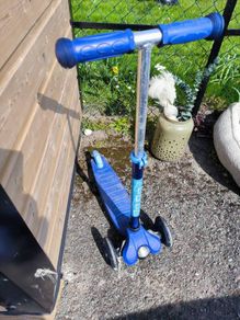 Kids scooter