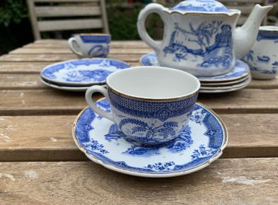 Antique child's Shellware tea set