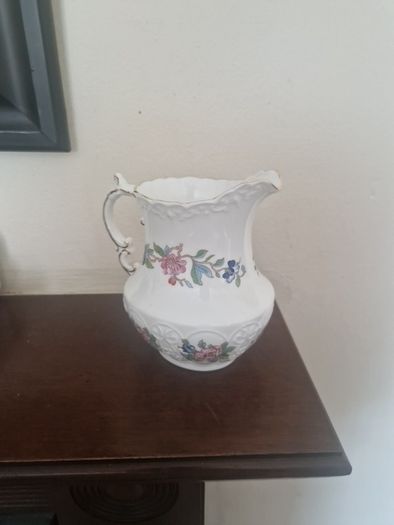 Aynsley pembroke jug