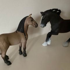 Schleich Pony Club Horse Pony figures x 2