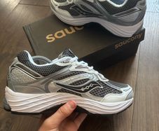Saucony Pro Grid Omni 9