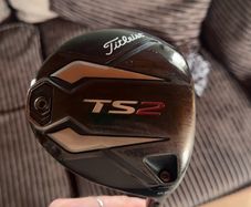 Titleist TS2 9.5 stiff diamana shaft