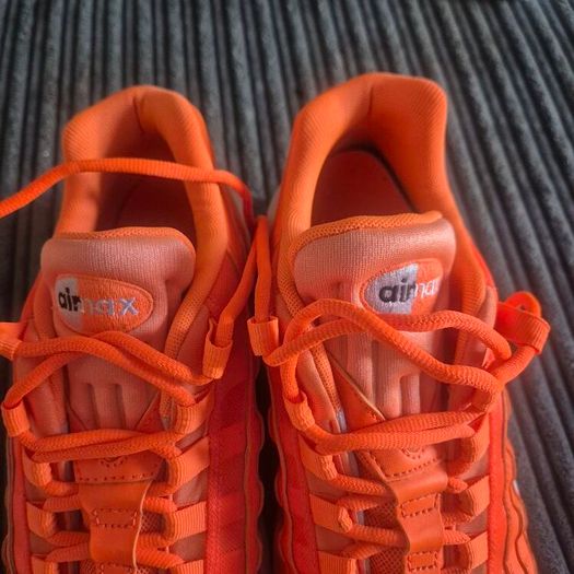Just do it nike  air nike  orange Trainers size uk9  (Eu44) in great condition