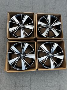 Genuine 18in VW Golf Mk8 GTD Bakersfield alloys 5x112