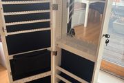 jewelry organizer