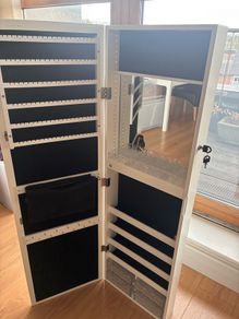 jewelry organizer
