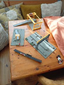 Train set accessories