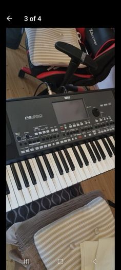 korg pa600 like new