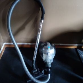 Russel Hobbs Vacuum Cleaner Hoover - Collect