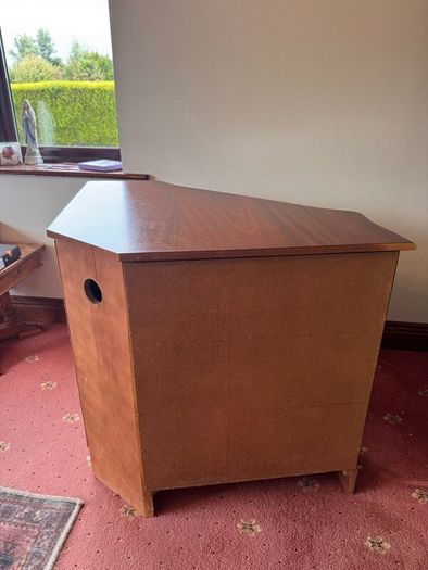 Traditional Wooden Corner Cabinet/ TV Stand