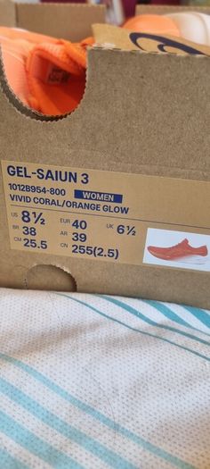 Asics Gel Saiun Runners (6.5)