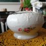 Royal Crest Rose Bowl With Metal Frog Image 3
