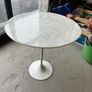 Round marble tulip table Image 8
