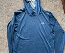 The North Face Mountain Medium Athletics FlashDry Hoodie