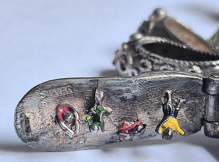 Vintage Irish Sterling Silver 14pc Charm Bracelet, Thomas O'Connor Charm Maker. Inc 1942 Pre Decimal Threepence, Dated Heart Padlock, Dublin Hallmarked