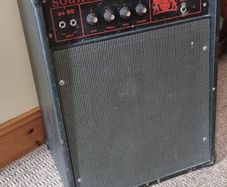 Guitar amp