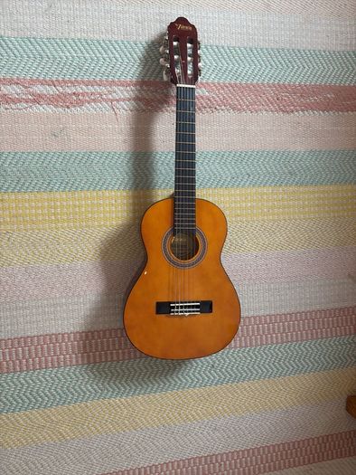 Child 1/4 Guitar