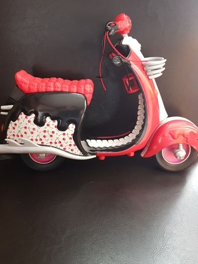 monster high scooter