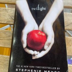 TWILIGHT by Stephenie Meyer