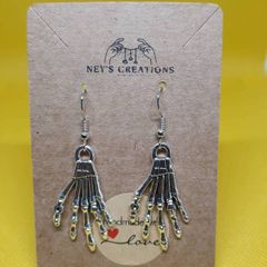 Skeleton hands earrings