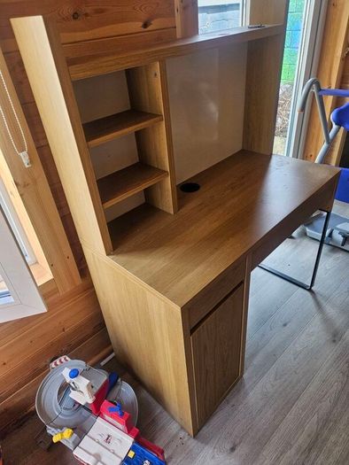 Computer Desk