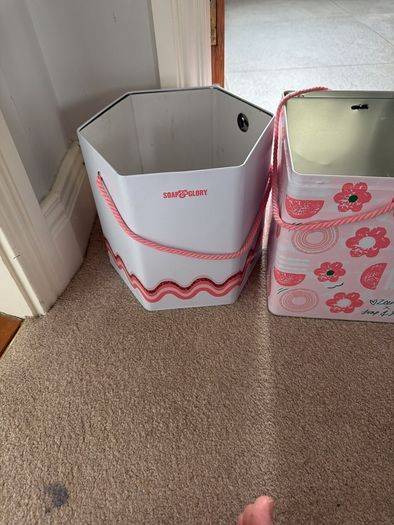 3 Empty large tins