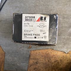 Ford Transit Brake Pads 37558