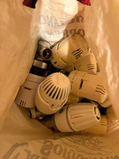 9 TRV radiator valves