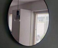 large round mirror