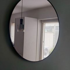 large round mirror