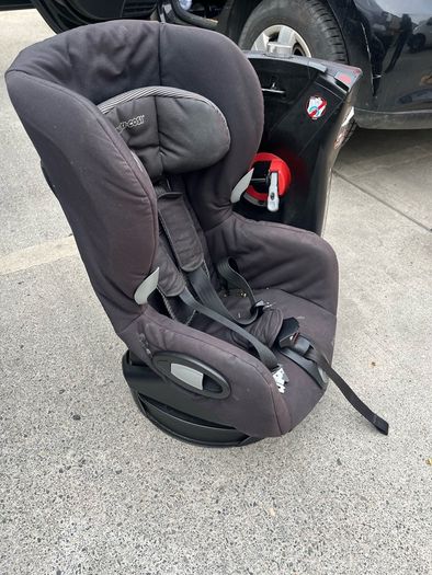 Free Car Seat- Maxi-cosi Axiss
