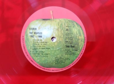 The Beatles 62-66. 2Lp's.Original First Press on Red Vinyl.Excellent cond.70's