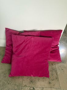 3 Cushions Brand New