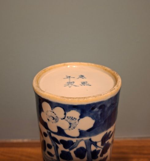 Chinese Porcelain cylinder vase Kangxi Mark 19th Century Brush Pot